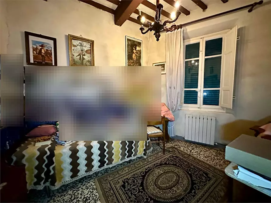 Immagine 18 di Porzione di casa in vendita  in via di tempagnano a Lucca
