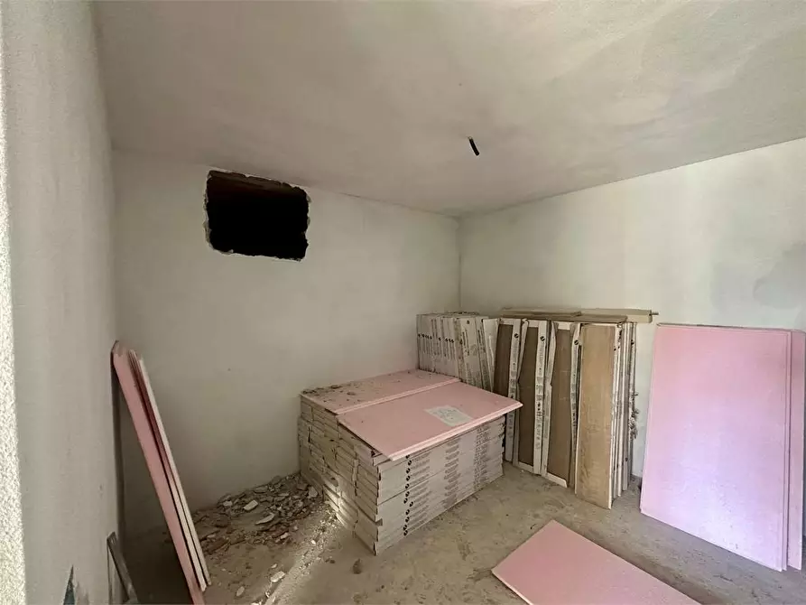 Immagine 27 di Villa in vendita  in via di Vaccoli a Lucca