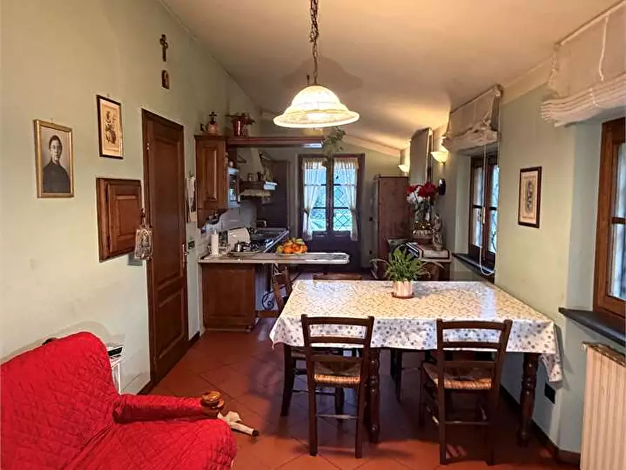 Immagine 14 di Rustico / casale in vendita  in gragnano 1 a Capannori