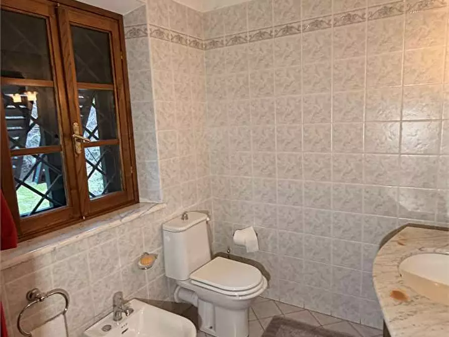 Immagine 37 di Rustico / casale in vendita  in gragnano 1 a Capannori