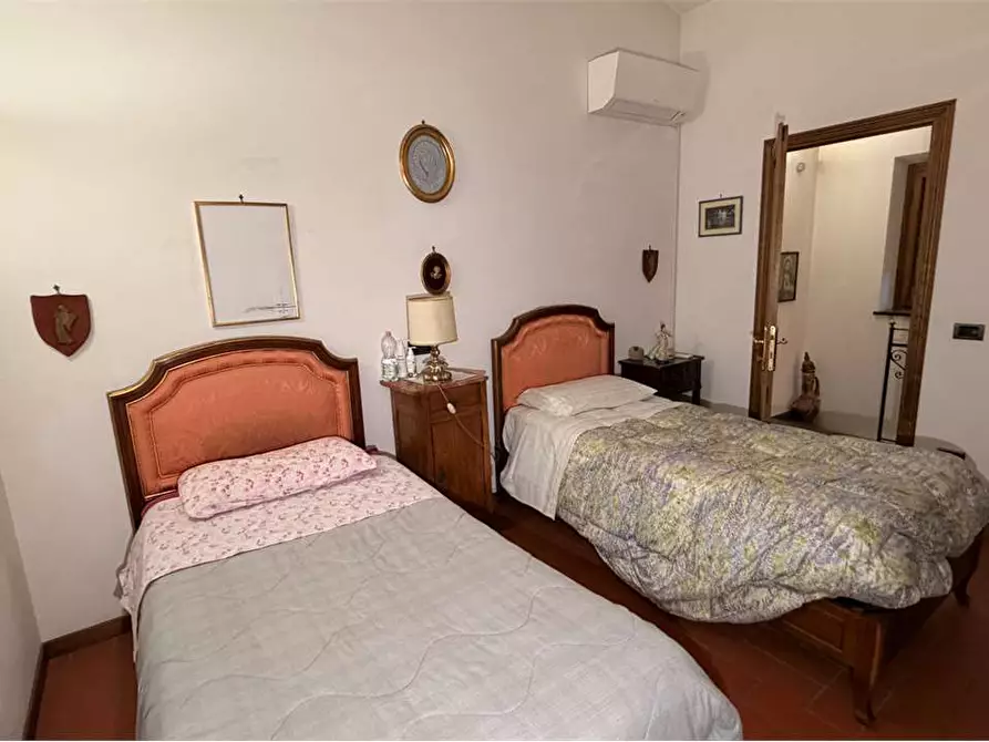 Immagine 29 di Rustico / casale in vendita  in gragnano 1 a Capannori