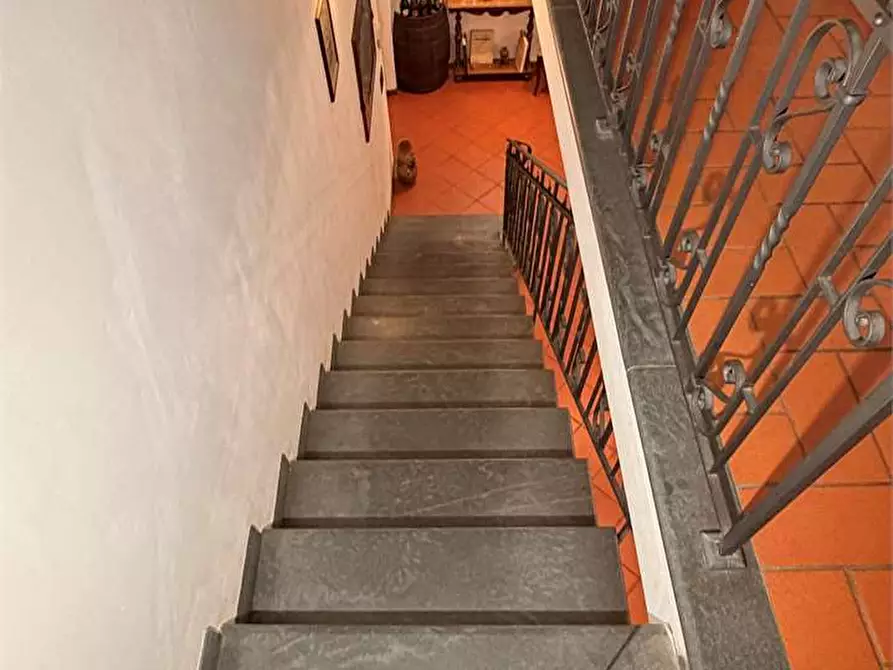 Immagine 24 di Rustico / casale in vendita  in gragnano 1 a Capannori