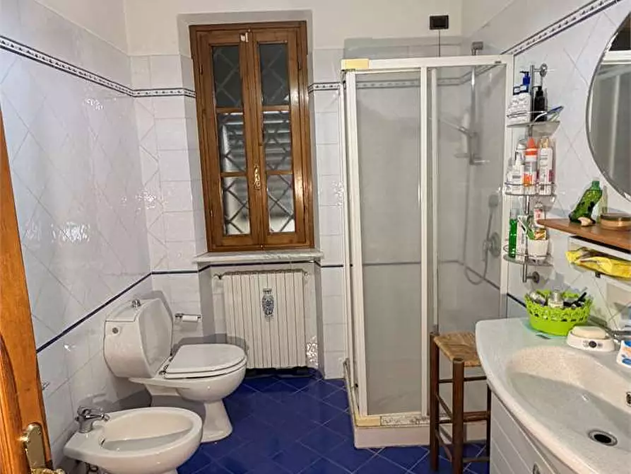 Immagine 21 di Rustico / casale in vendita  in gragnano 1 a Capannori