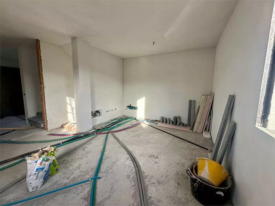 Immagine 13 di Villa in vendita  in via di Vaccoli a Lucca