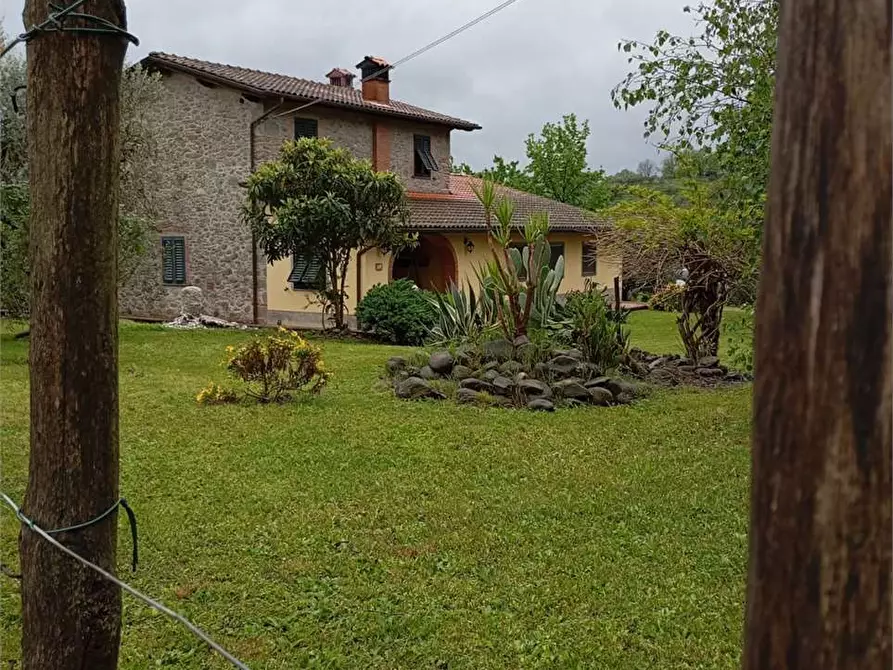Immagine 48 di Rustico / casale in vendita  in gragnano 1 a Capannori