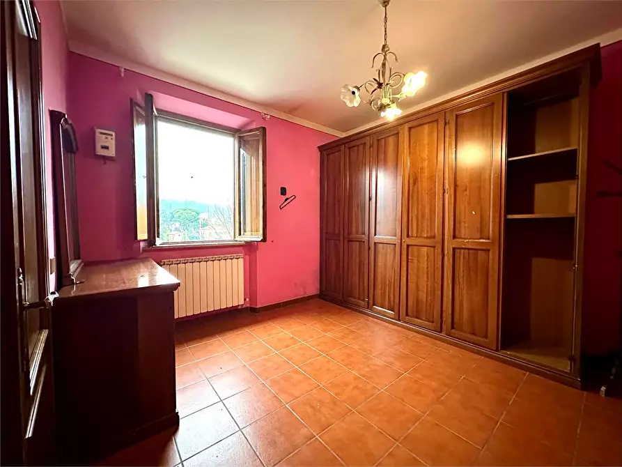 Immagine 12 di Appartamento in vendita  in via giovanni Volpi a Lucca