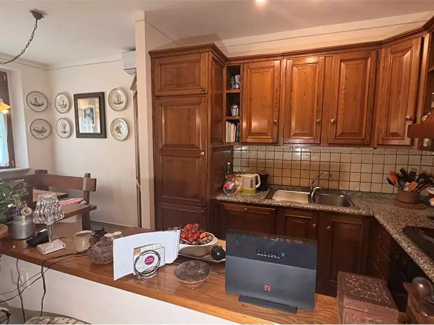 Immagine 6 di Casa bifamiliare in vendita  in via Lombarda  a Capannori