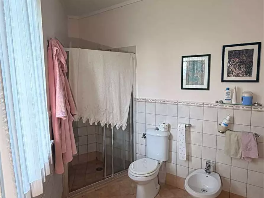 Immagine 16 di Casa bifamiliare in vendita  in via Lombarda  a Capannori