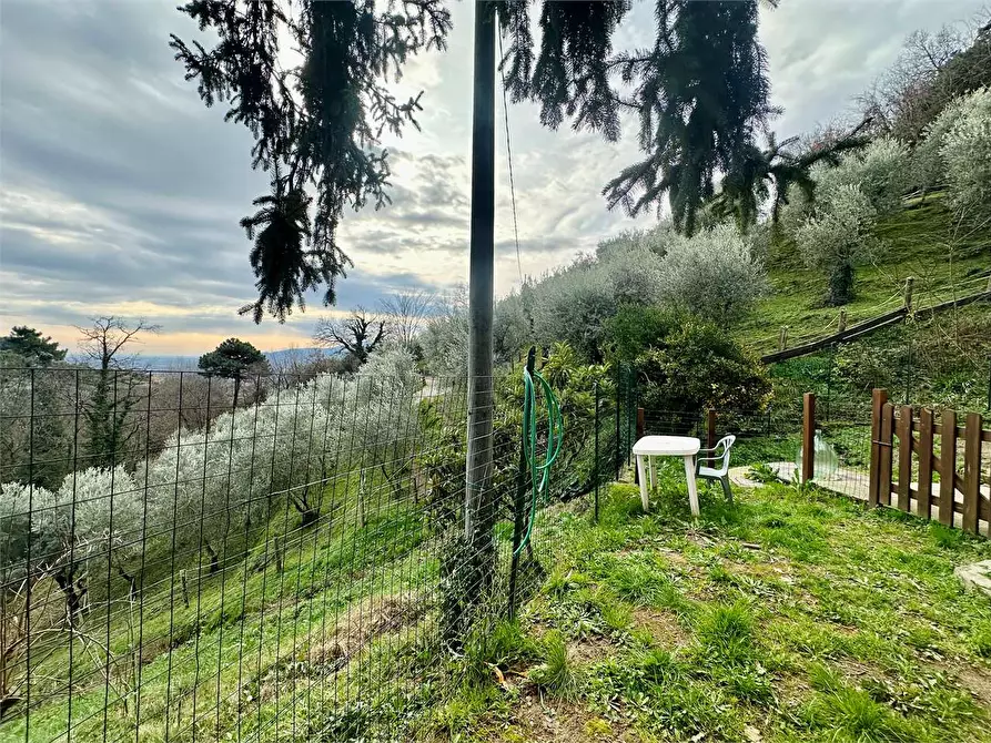 Immagine 2 di Casa bifamiliare in vendita  in ciciana  a Lucca