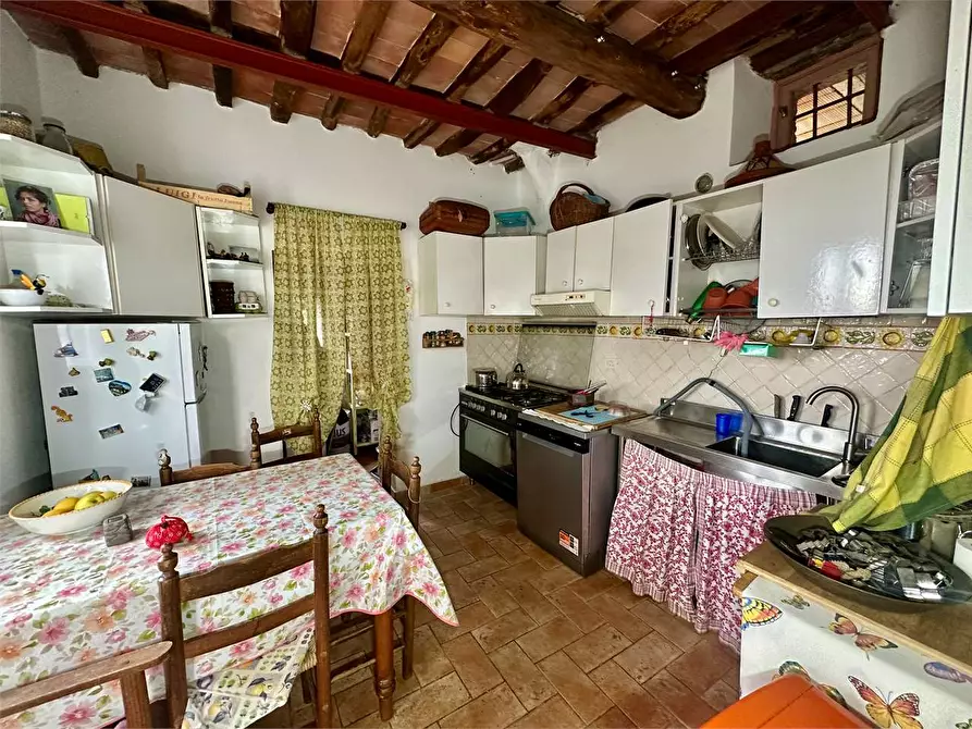 Immagine 6 di Casa bifamiliare in vendita  in ciciana  a Lucca