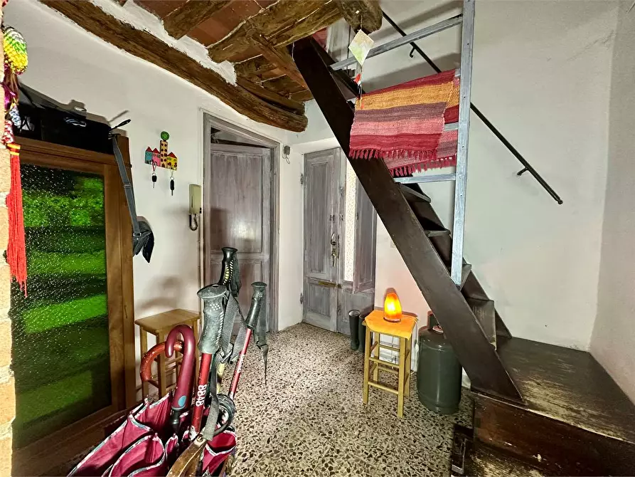 Immagine 12 di Casa bifamiliare in vendita  in ciciana  a Lucca