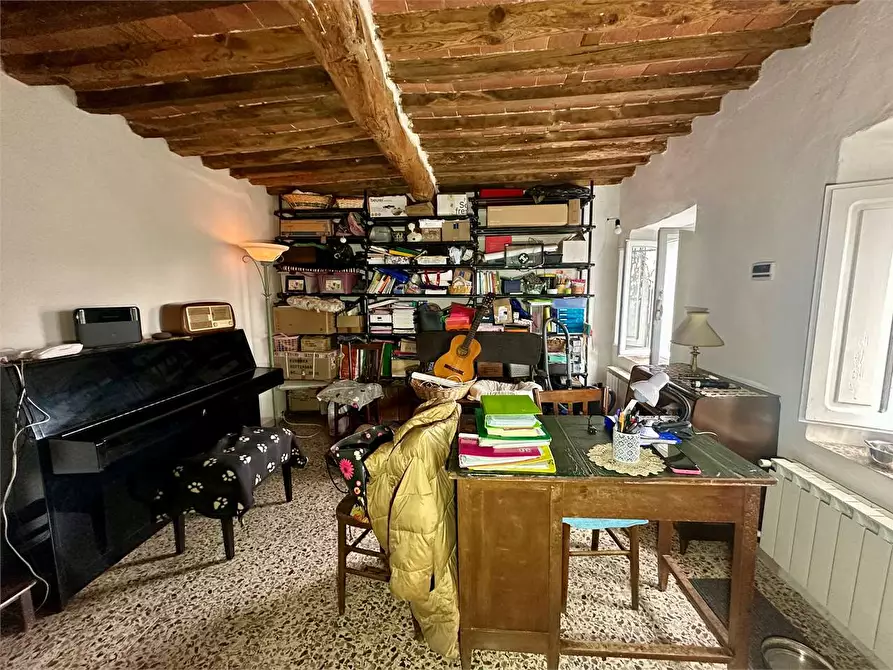 Immagine 19 di Casa bifamiliare in vendita  in ciciana  a Lucca