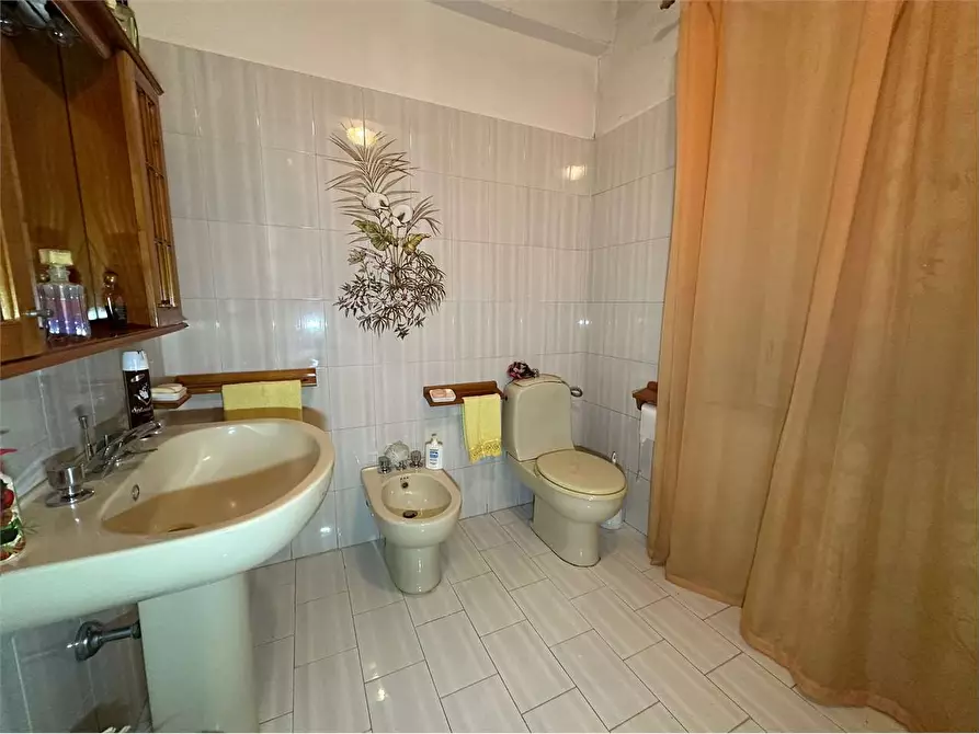 Immagine 9 di Porzione di casa in vendita  in via delle ville 493 a Capannori