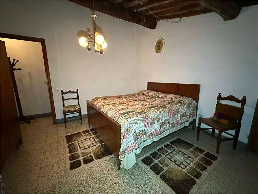 Immagine 14 di Porzione di casa in vendita  in via delle ville 493 a Capannori