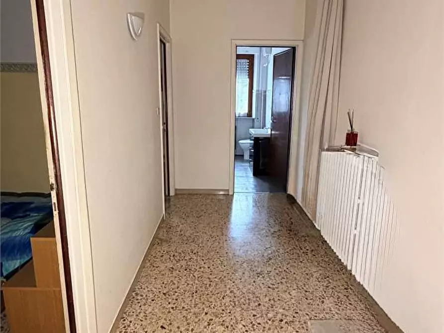 Immagine 13 di Casa bifamiliare in vendita  in via dei selmi 40 a Capannori