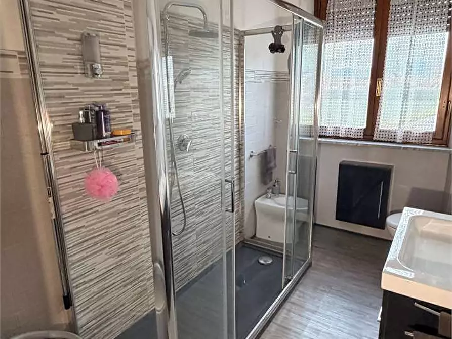 Immagine 21 di Casa bifamiliare in vendita  in via dei selmi 40 a Capannori