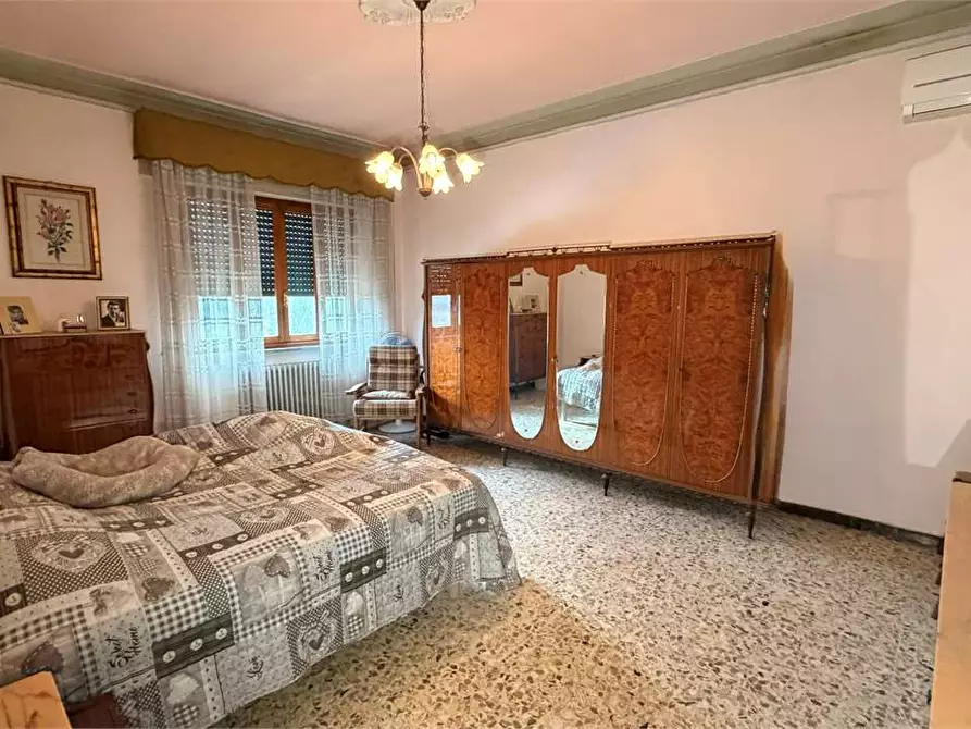 Immagine 22 di Casa bifamiliare in vendita  in via dei selmi 40 a Capannori