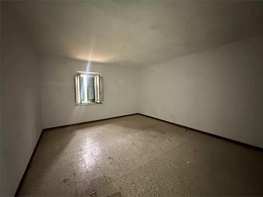 Immagine 19 di Rustico / casale in vendita  in via casanuova  a Buggiano