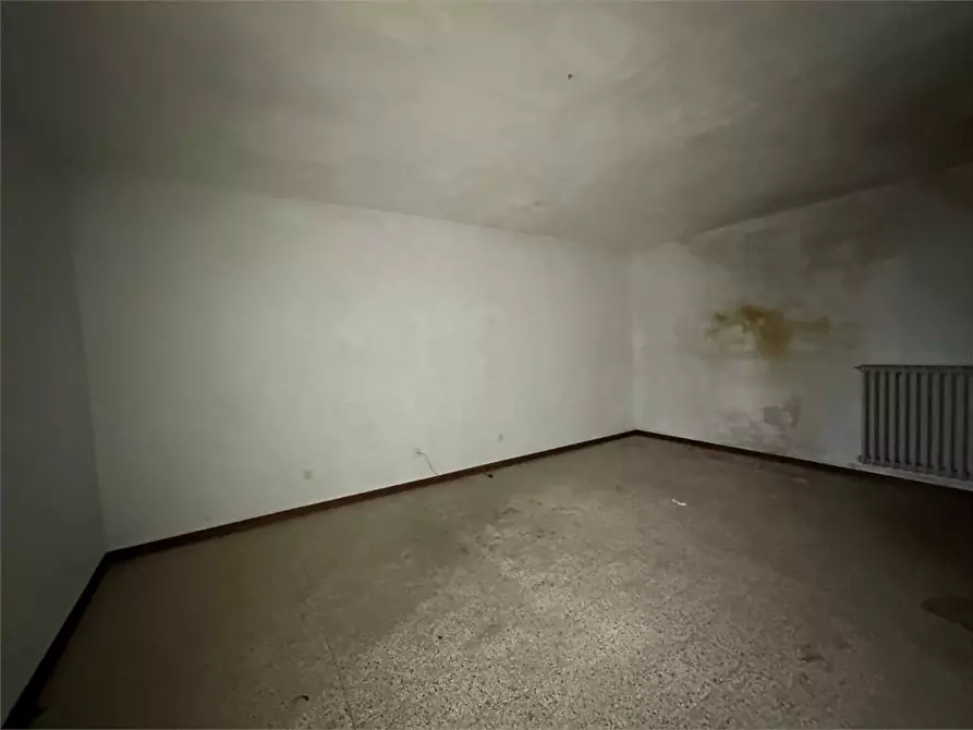 Immagine 21 di Rustico / casale in vendita  in via casanuova  a Buggiano