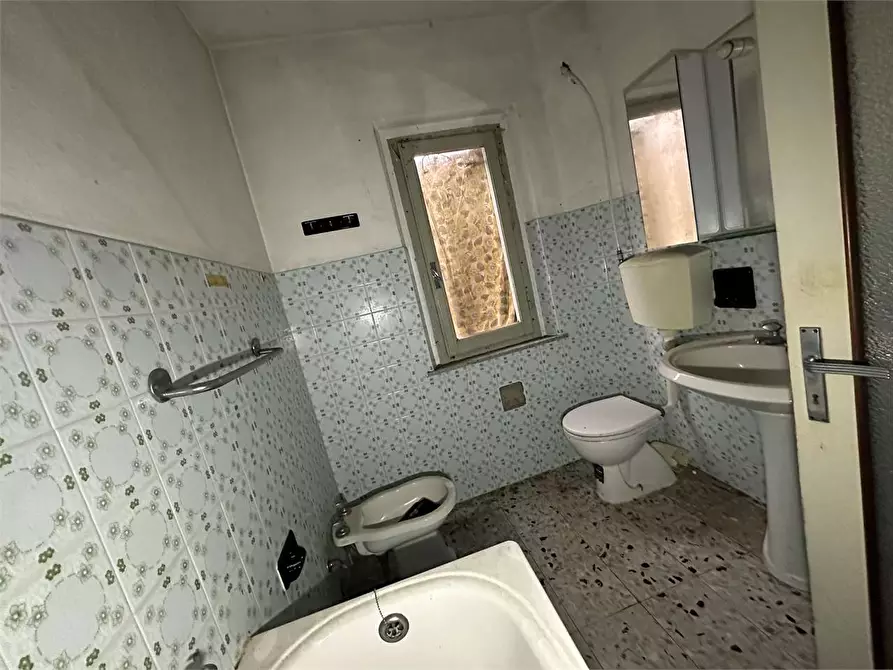 Immagine 27 di Rustico / casale in vendita  in via casanuova  a Buggiano