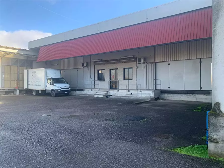 Immagine 16 di Capannone industriale in affitto  in via Leccio a Porcari