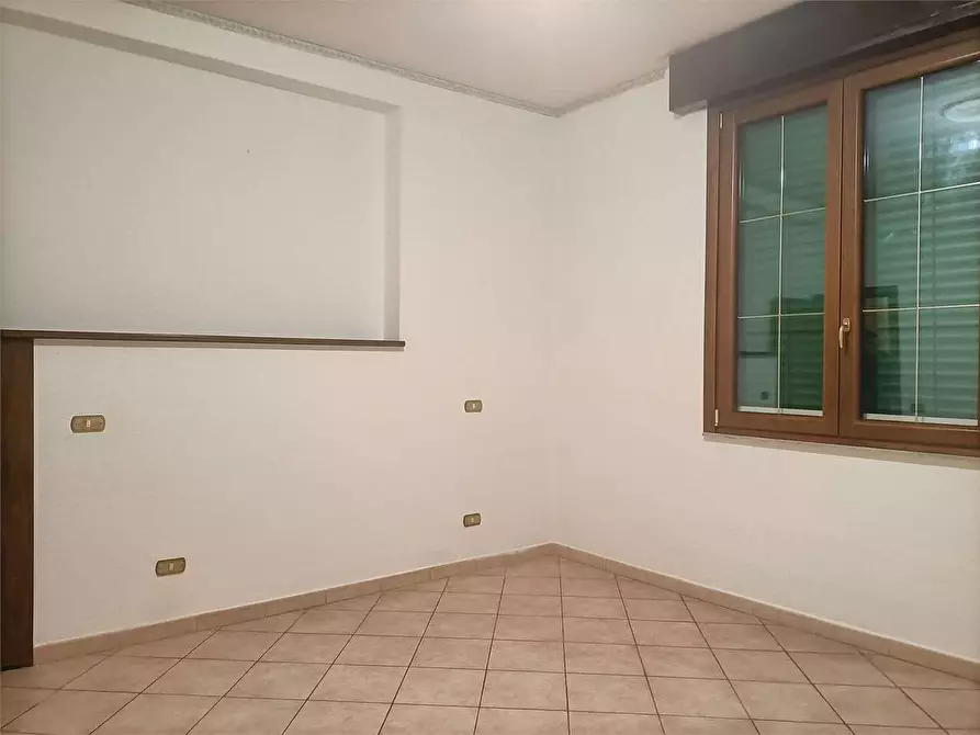 Immagine 11 di Appartamento in vendita  in Viale Marconi a Altopascio