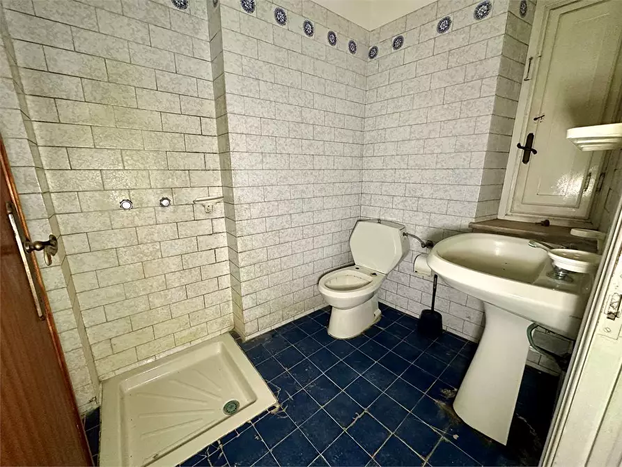 Immagine 11 di Porzione di casa in vendita  in via di chiasso roggi a Capannori