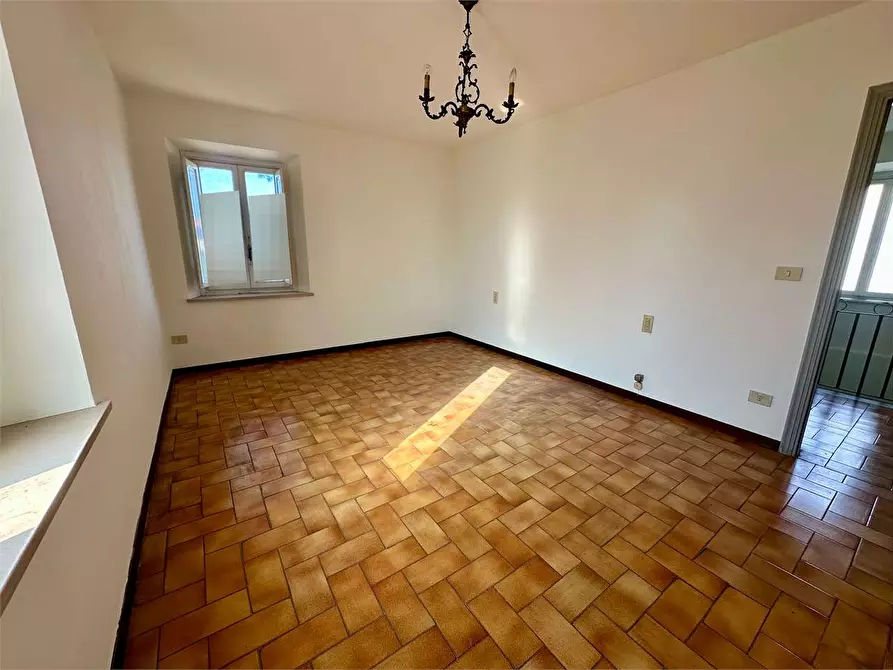 Immagine 16 di Porzione di casa in vendita  in via di chiasso roggi a Capannori