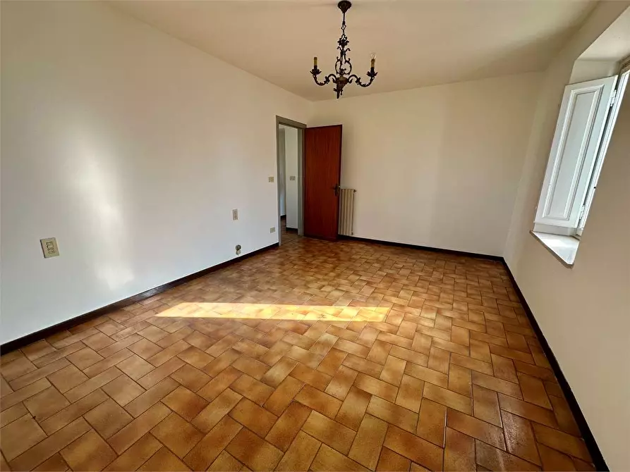 Immagine 17 di Porzione di casa in vendita  in via di chiasso roggi a Capannori