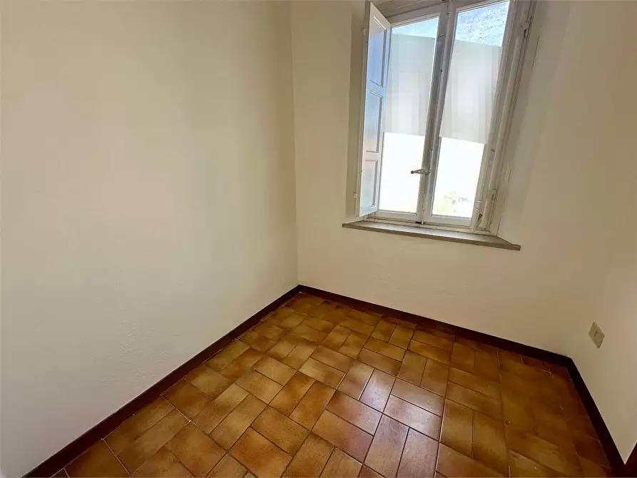 Immagine 27 di Porzione di casa in vendita  in via di chiasso roggi a Capannori