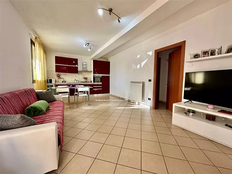 Immagine 1 di Appartamento in vendita  in via chimenti a Altopascio