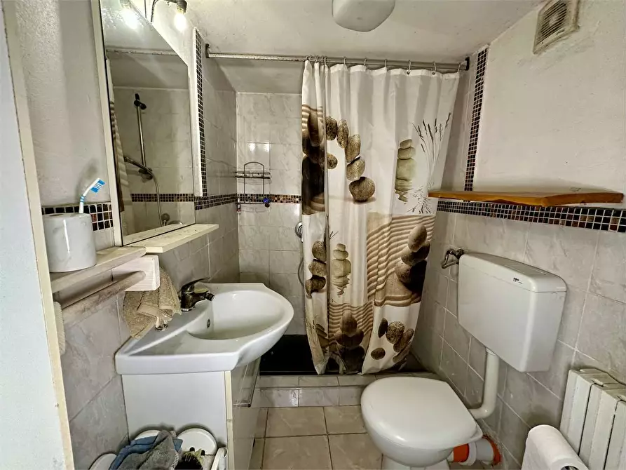 Immagine 28 di Casa indipendente in vendita  in via della pace a Montecarlo