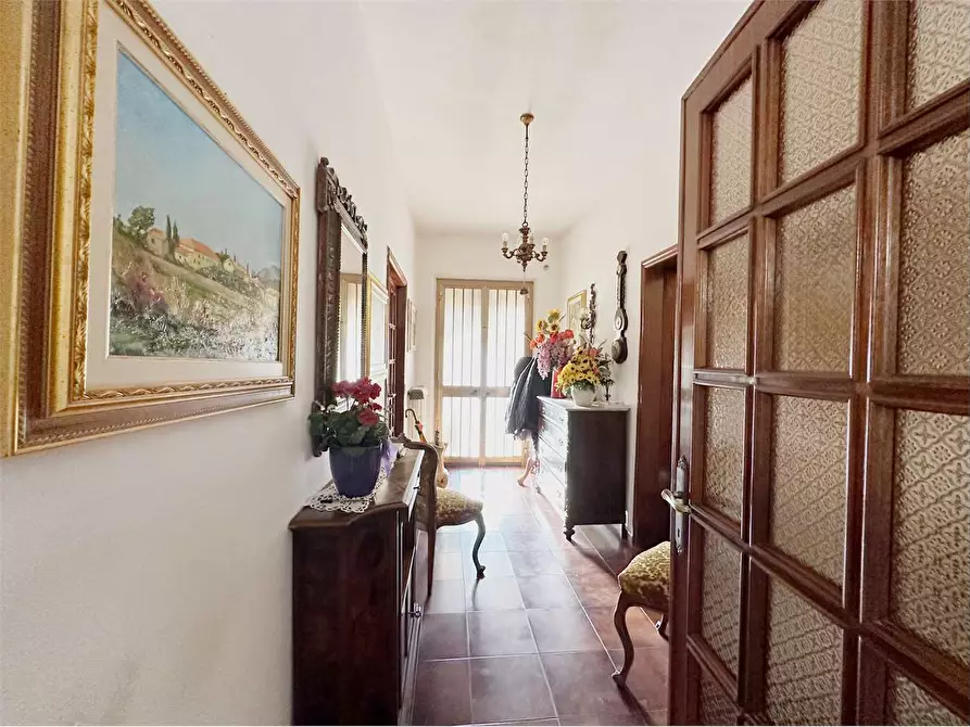 Immagine 20 di Villa in vendita  in Lammari  a Capannori