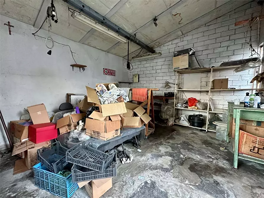 Immagine 30 di Villa in vendita  in Lammari  a Capannori