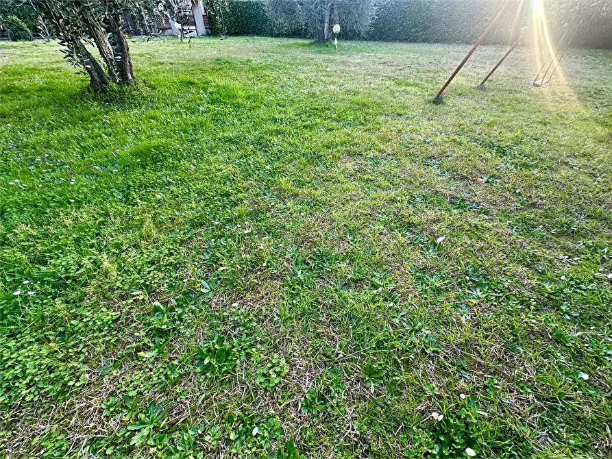 Immagine 32 di Villa in vendita  in Lammari  a Capannori