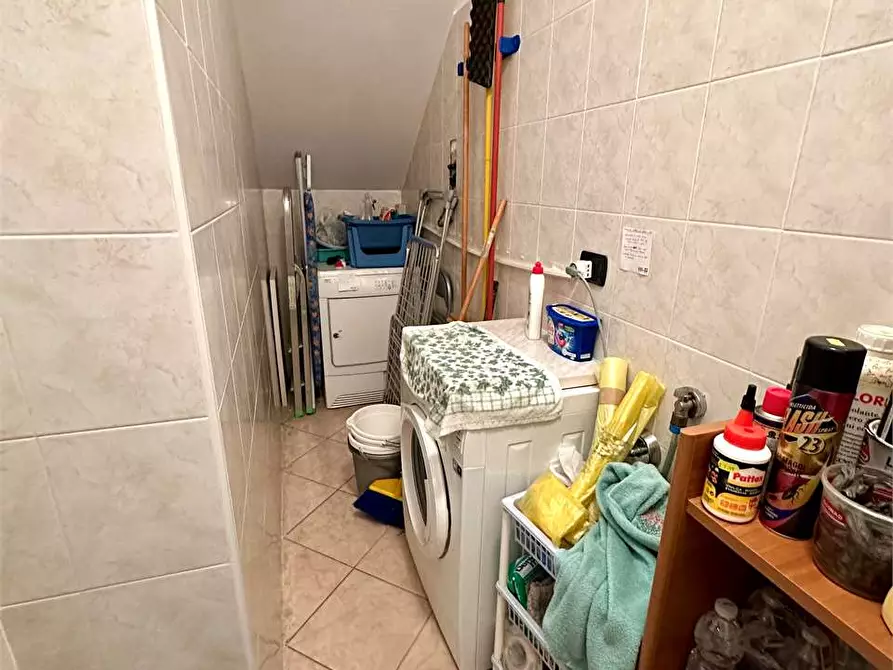 Immagine 10 di Villetta a schiera in vendita  in via delle ville 493 a Capannori