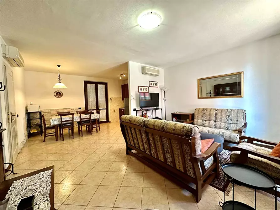 Immagine 1 di Villetta a schiera in vendita  in via delle ville 493 a Capannori