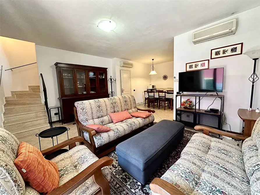 Immagine 2 di Villetta a schiera in vendita  in via delle ville 493 a Capannori