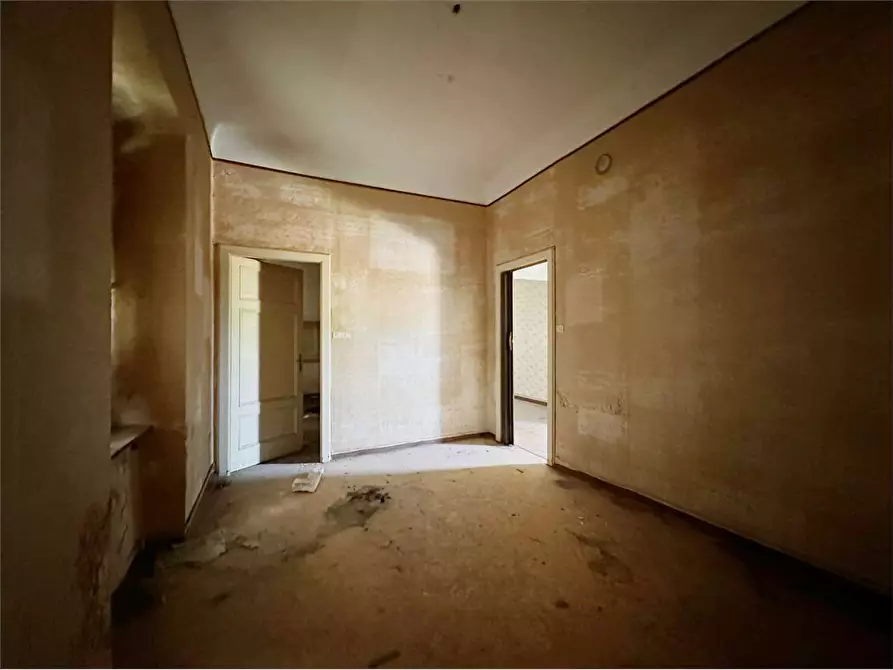 Immagine 4 di Stabile in vendita  in via delle ville  493 a Capannori