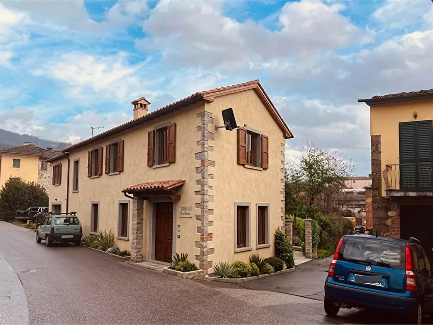 Immagine 2 di Capannone industriale in vendita  in via delle ville  493 a Capannori