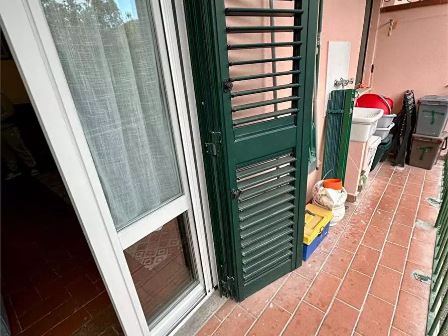 Immagine 6 di Appartamento in vendita  in via nazionale a Lucca