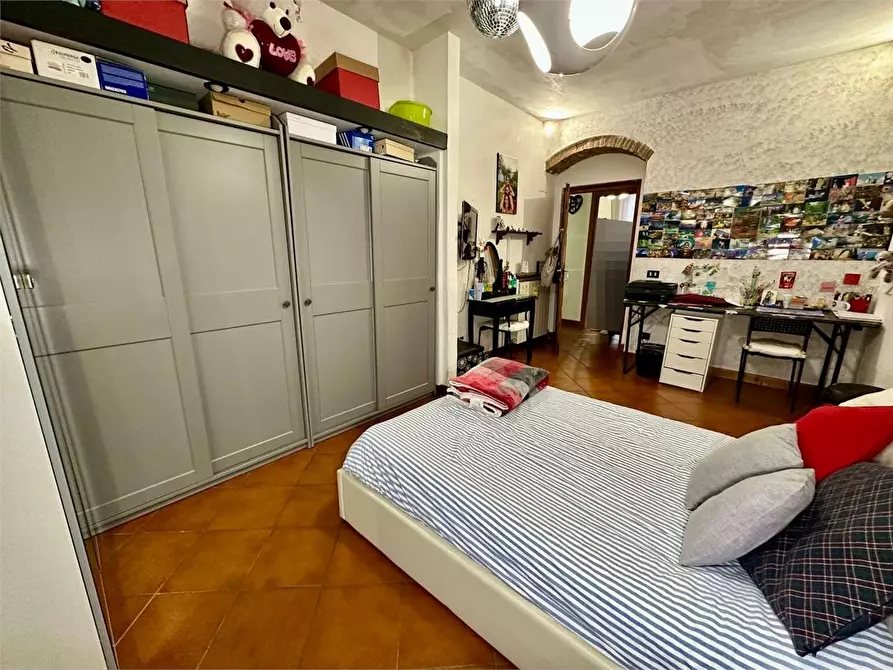 Immagine 9 di Appartamento in vendita  in via nazionale a Lucca