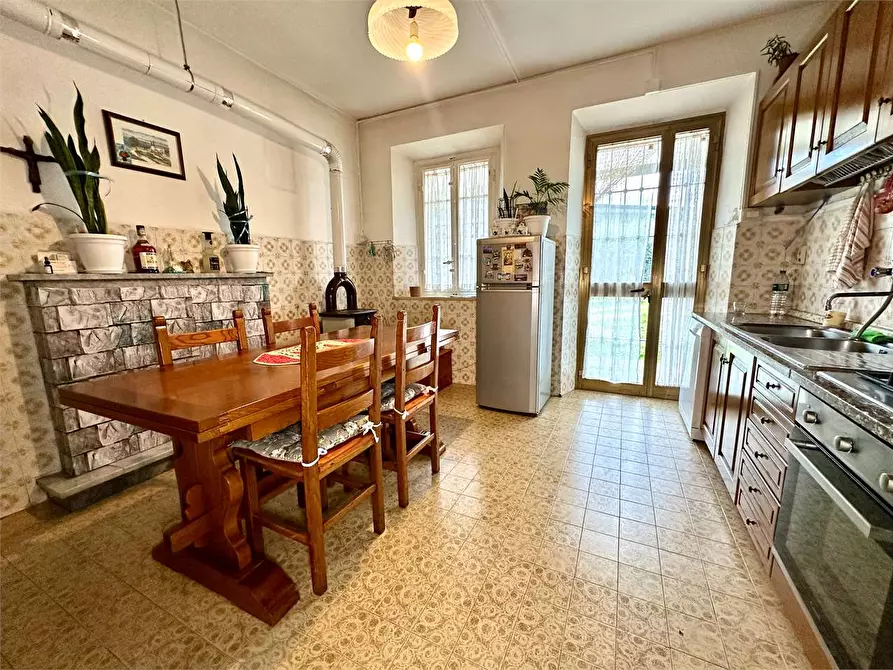 Immagine 7 di Porzione di casa in vendita  in via delle ville 493 a Capannori