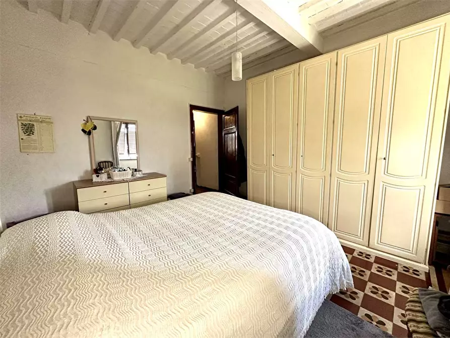 Immagine 13 di Porzione di casa in vendita  in via delle ville 493 a Capannori