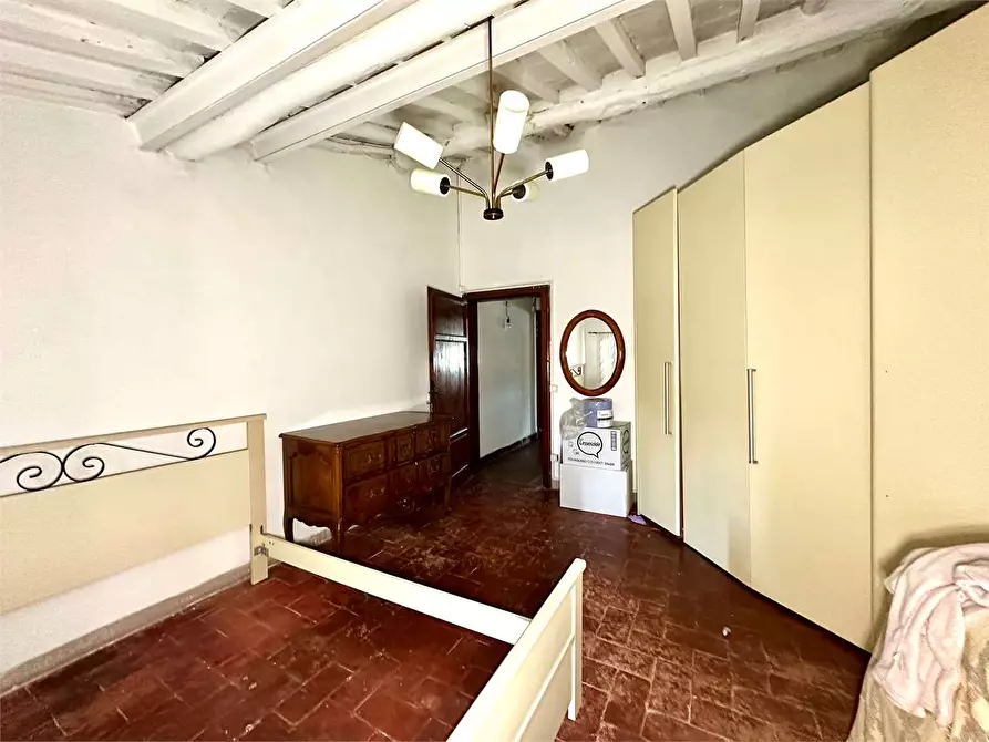 Immagine 18 di Porzione di casa in vendita  in via delle ville 493 a Capannori