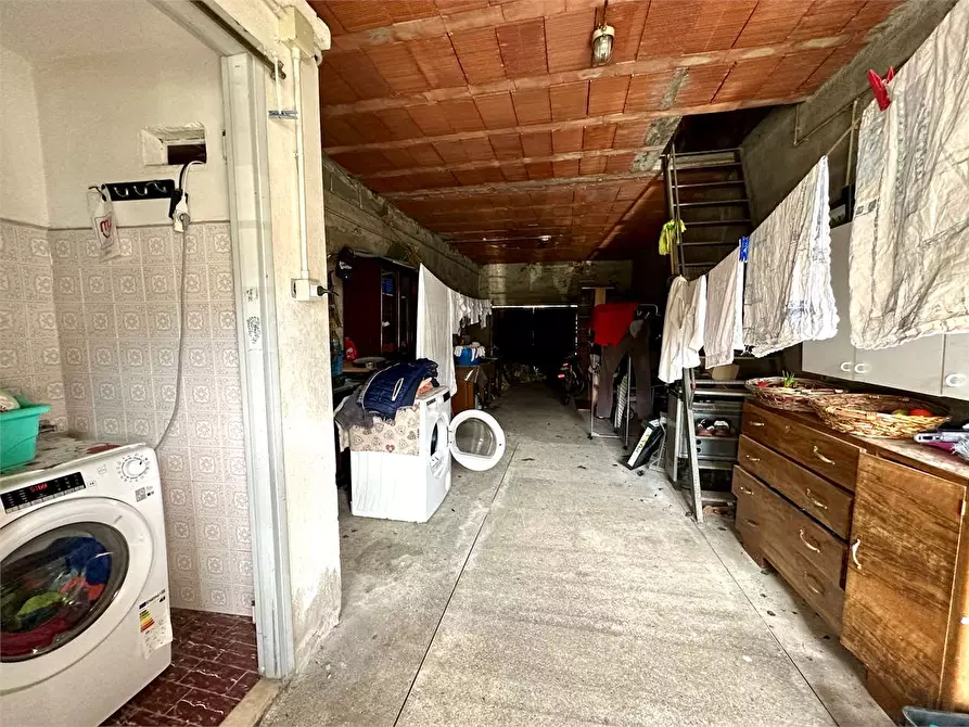 Immagine 20 di Porzione di casa in vendita  in via delle ville 493 a Capannori