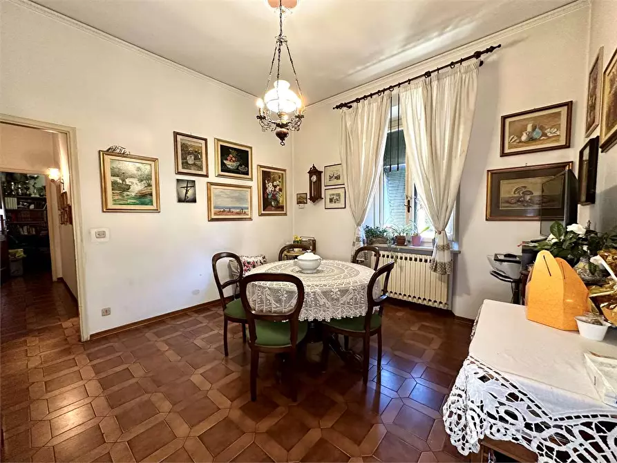 Immagine 7 di Appartamento in vendita  in via nazionale a Lucca