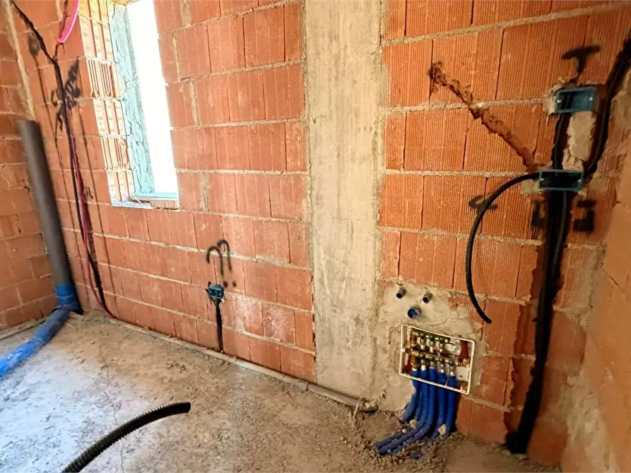 Immagine 18 di Villetta a schiera in vendita  in Camigliano a Capannori