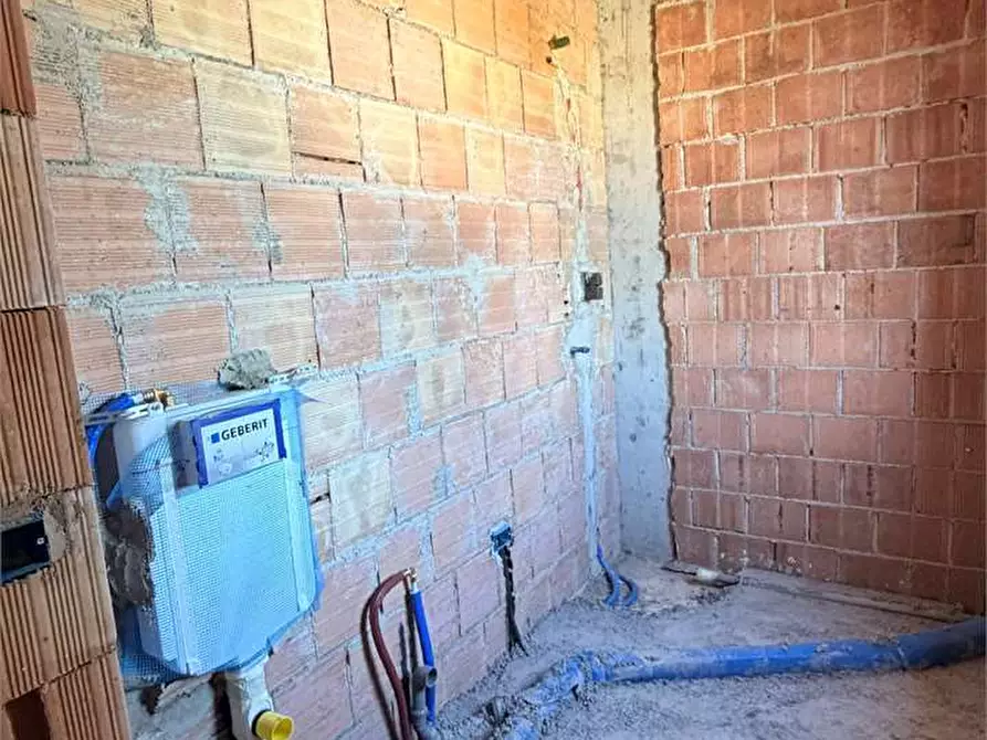 Immagine 19 di Villetta a schiera in vendita  in Camigliano a Capannori