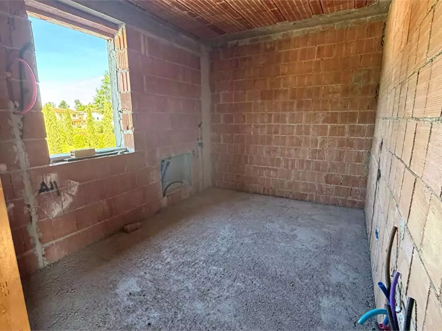 Immagine 24 di Villetta a schiera in vendita  in Camigliano a Capannori